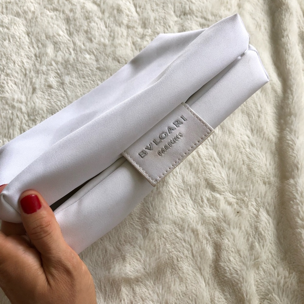 Bvlgari Parfume Cosmetics Bag.